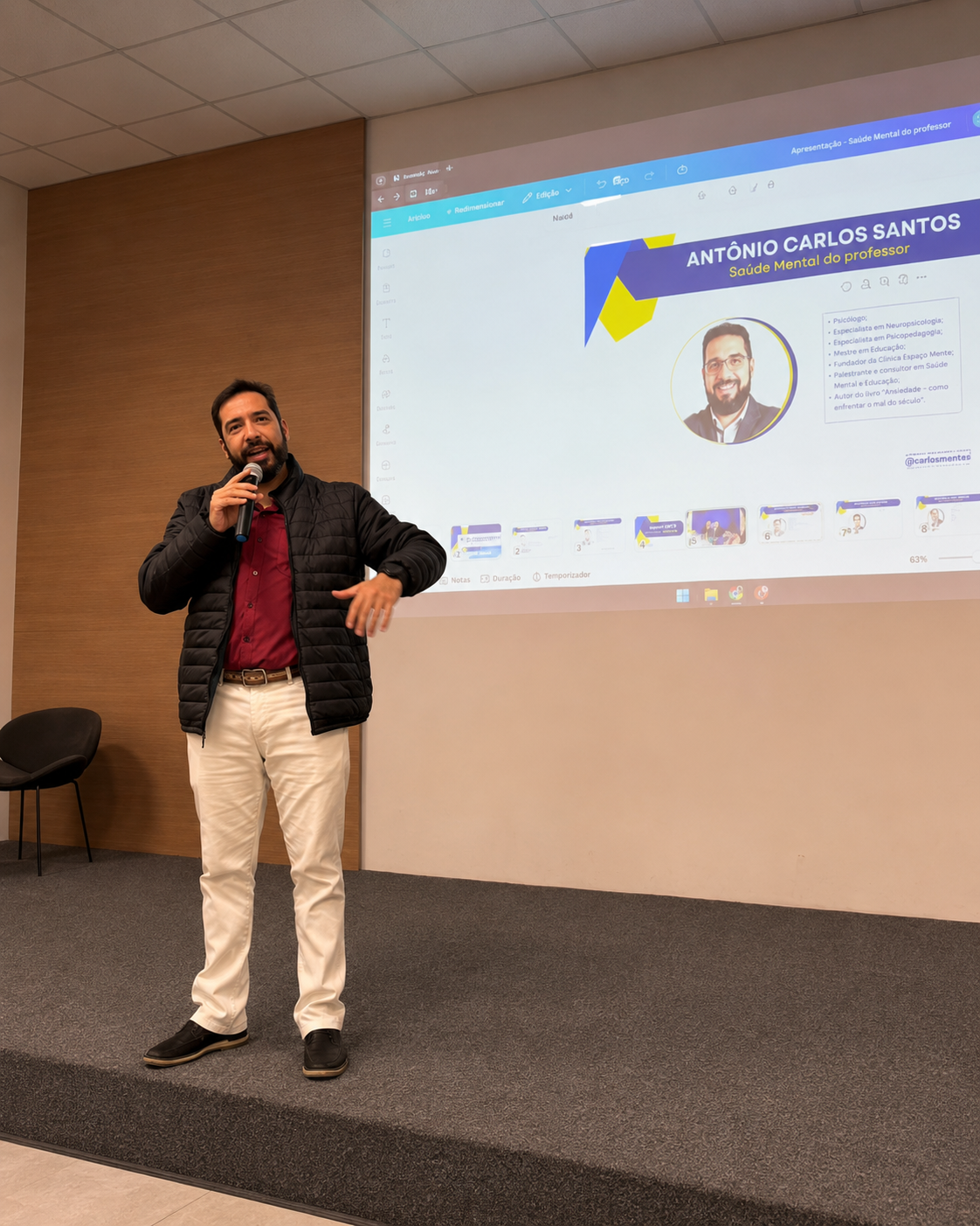 Dom Antônio Carlos em palestra sobre saúde mental do professor